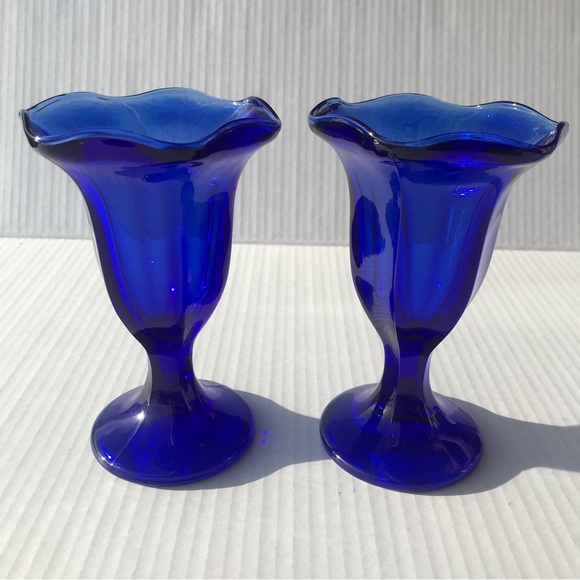 Set of 2 Vintage Cobalt Blue Ice Cream Sundae Dishes 6 1/4” Tall - Picture 2 of 10